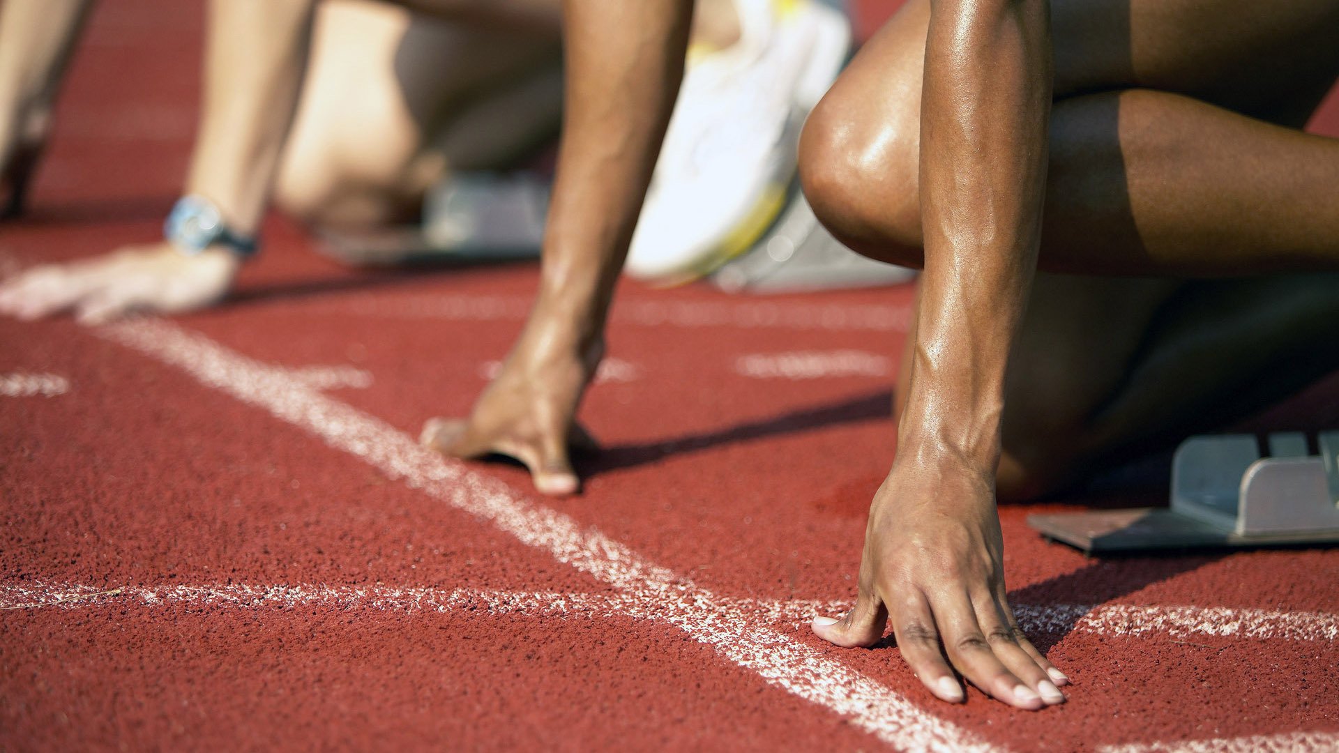 “自然岩场环保清理+首攀活动日” 先清理再攀登